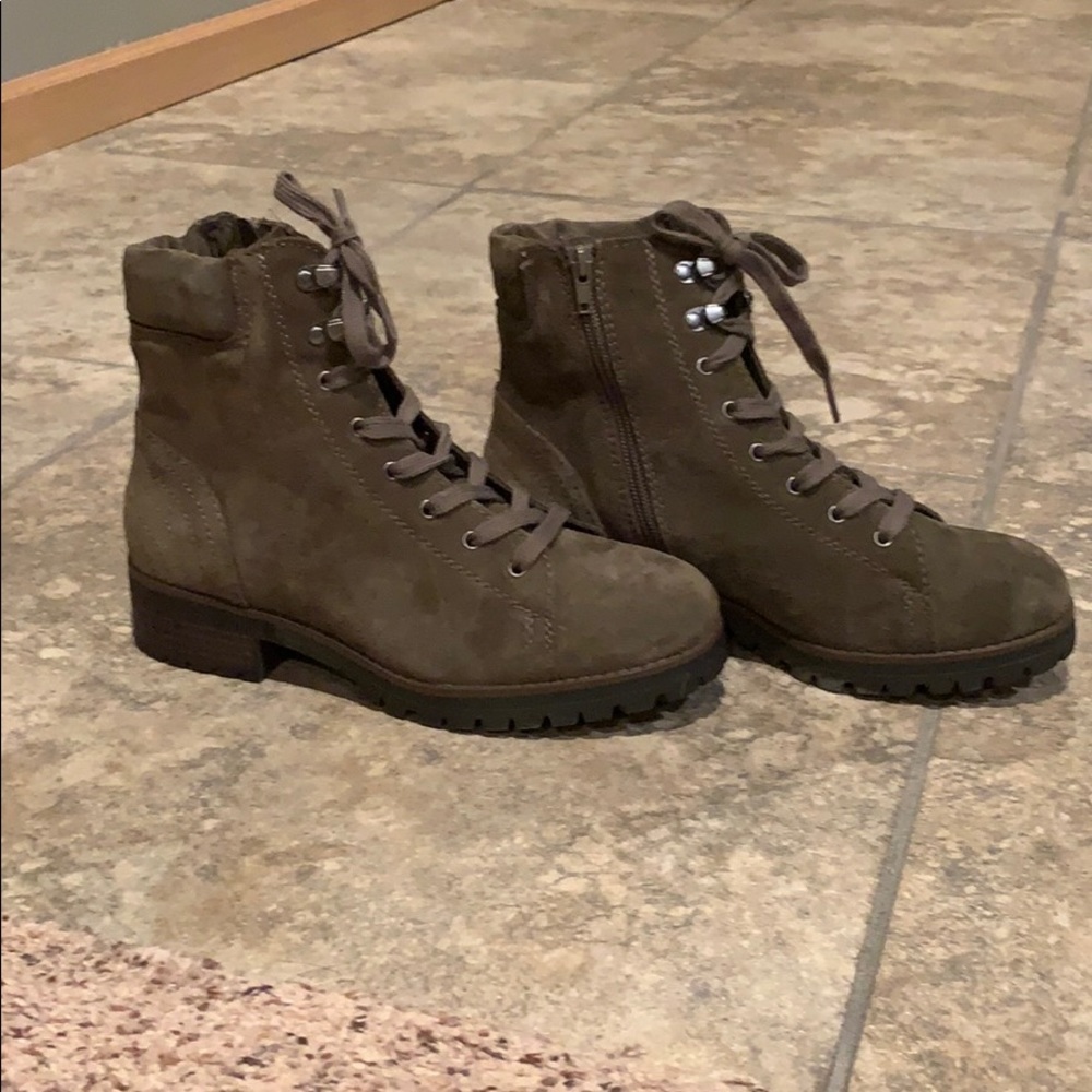 Crown Vintage Taupe Combat Boots